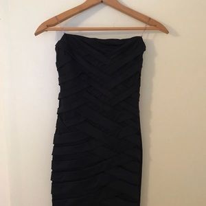 *SOLD* Navy Strapless Dress NWOT